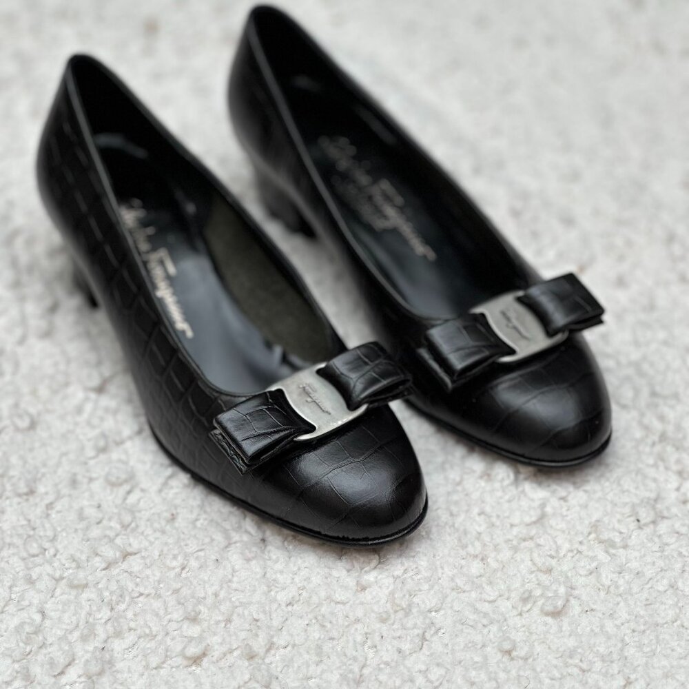 Salvatore Ferragamo Magnolia Nero Calf Heels 5cm – Size 6.5B